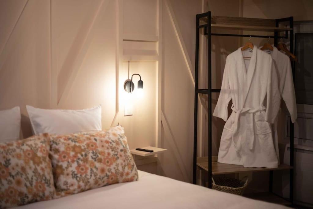 Suite & Spa Privatif Domaine Des Demoiselles Hauteville  Extérieur photo